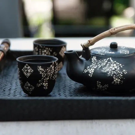 Lumina - Secluded Garden Retreat - View *