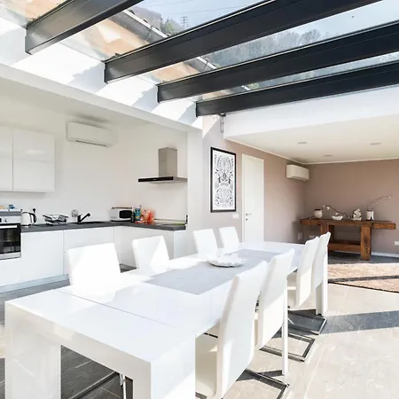 빌라 Lumina - Secluded Garden Retreat - View *