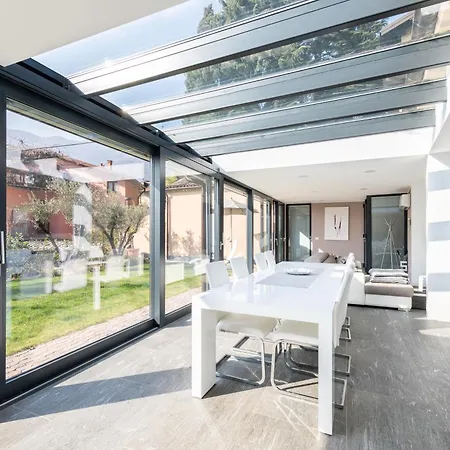 Lumina - Secluded Garden Retreat - View Villa *