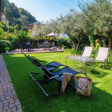 Lumina - Secluded Garden Retreat - View * Torno