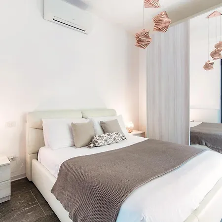 Lumina - Secluded Garden Retreat - View Villa Torno