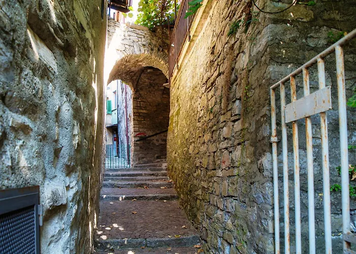 Lumina - Secluded Garden Retreat - View Villa Torno