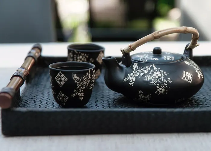 Lumina - Secluded Garden Retreat - View *