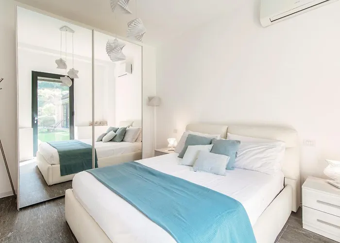 Lumina - Secluded Garden Retreat - View Villa *