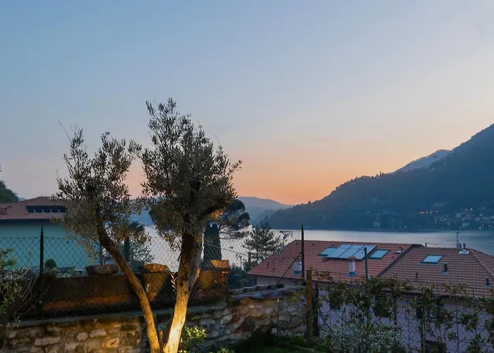 Villa Lumina - Secluded Garden Retreat - View