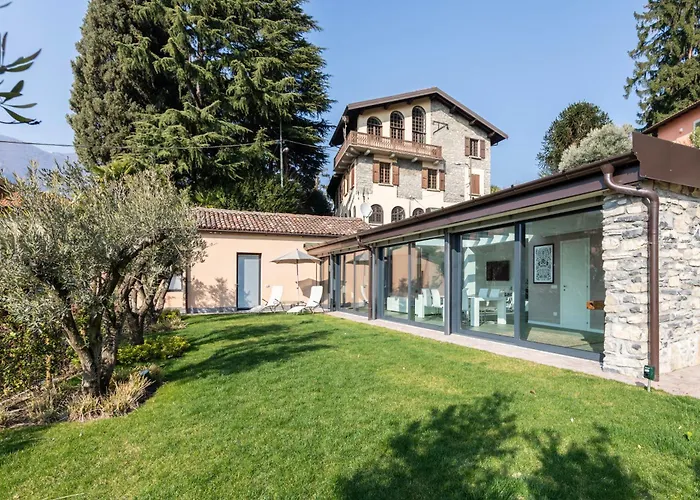 Lumina - Secluded Garden Retreat - View * Torno