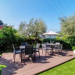 Villa Lumina - Secluded Garden Retreat - View *